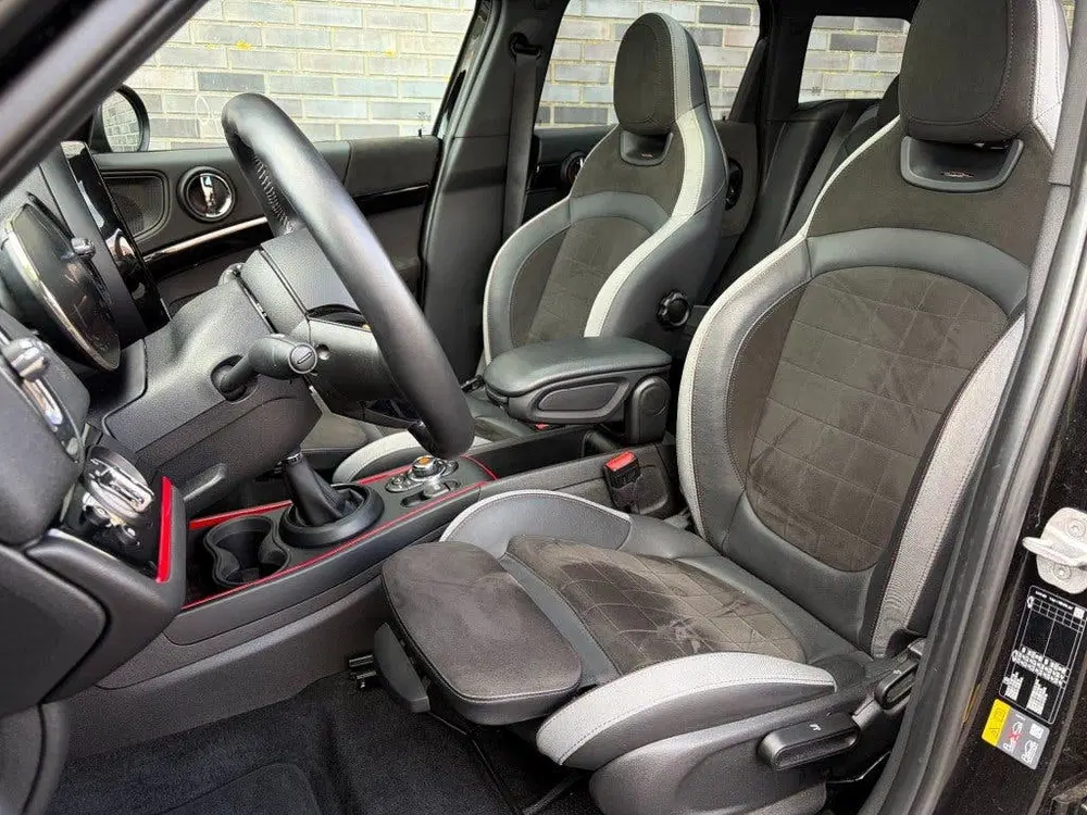 Mini Countryman 1.5 SE ALL4 JCW uit 2020, foto 2