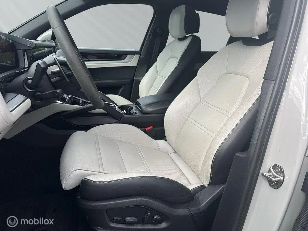 Porsche Cayenne 3.0 E-Hybrid uit 2025, foto 11