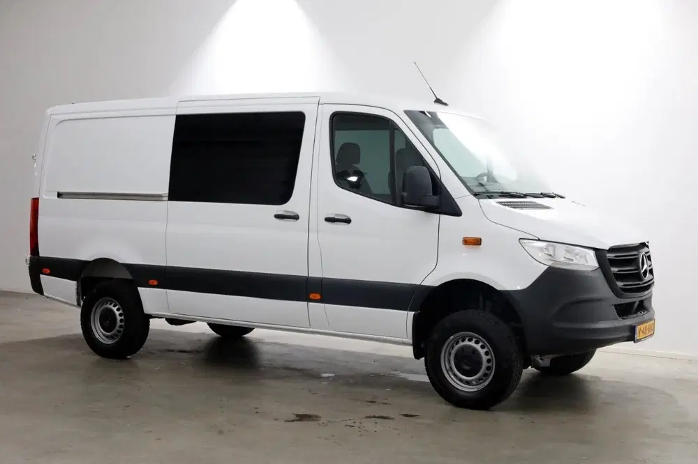 Mercedes-Benz Sprinter 316 CDI 163pk L2H1 D.C. 4x4 ZG3 Airco uit 2020, foto 12