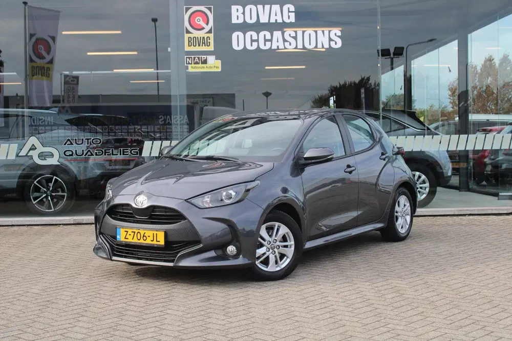 Toyota Yaris 1.5 Hybrid 115 Active APPLE-CARPLAY uit 2024, foto 2