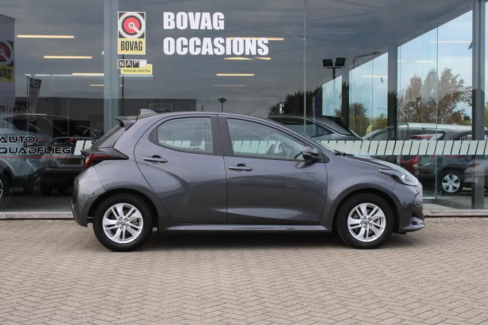 Toyota Yaris 1.5 Hybrid 115 Active APPLE-CARPLAY uit 2024, foto 5