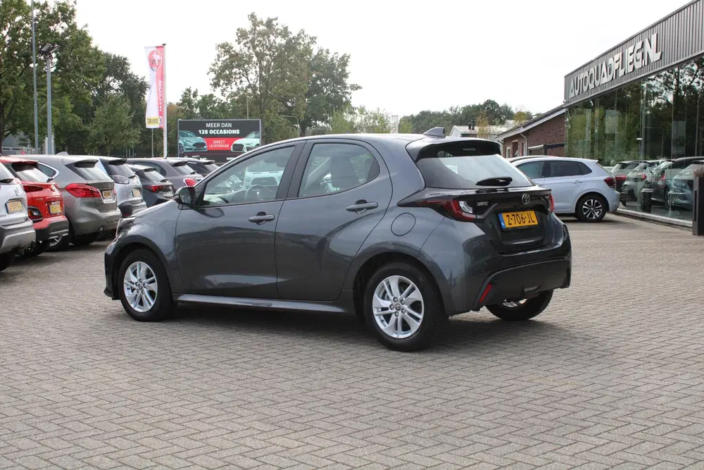 Toyota Yaris 1.5 Hybrid 115 Active APPLE-CARPLAY uit 2024, foto 8