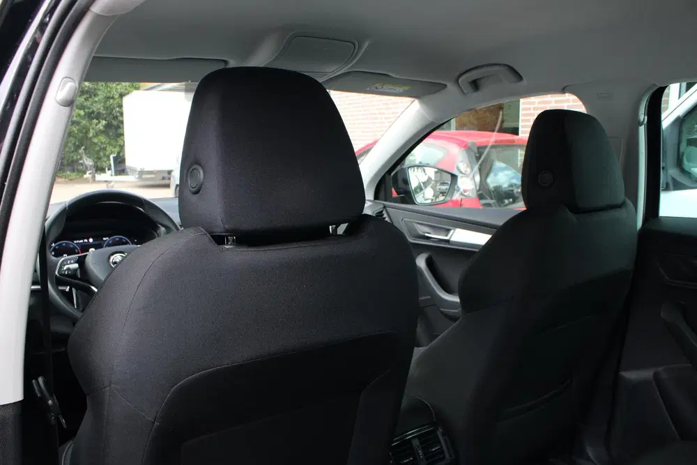 Skoda Karoq 1.5 TSI ACT Sportline Business LED uit 2024, foto 13