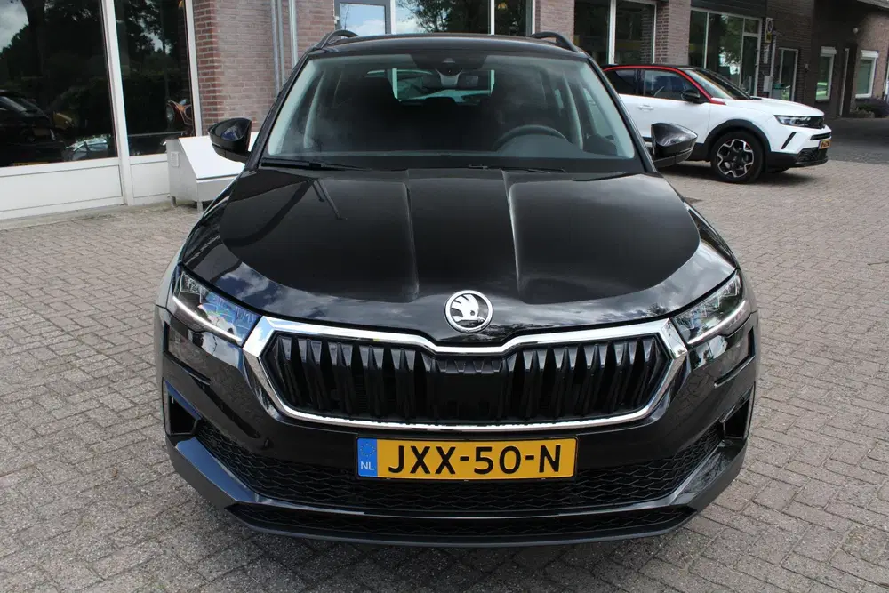 Skoda Karoq 1.5 TSI ACT Sportline Business LED uit 2024, foto 2