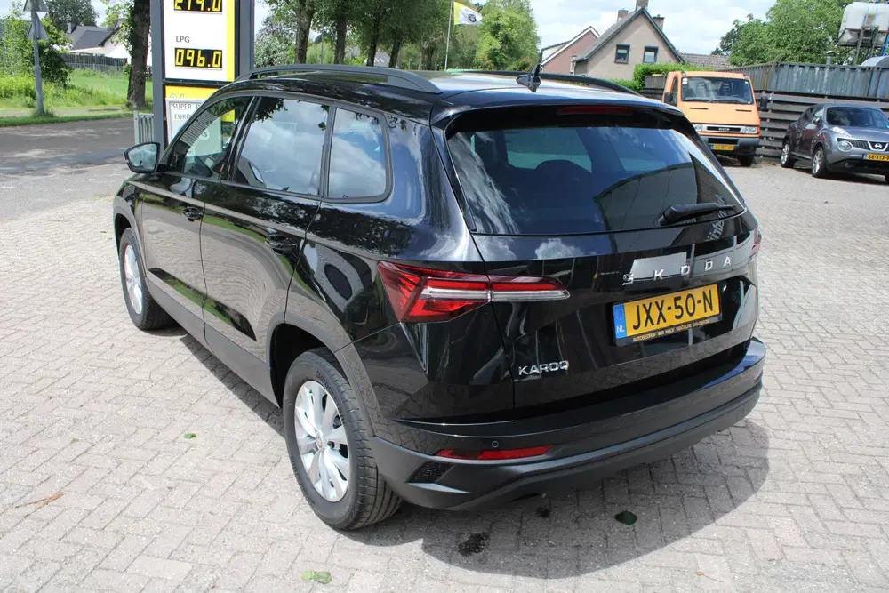 Skoda Karoq 1.5 TSI ACT Sportline Business LED uit 2024, foto 6