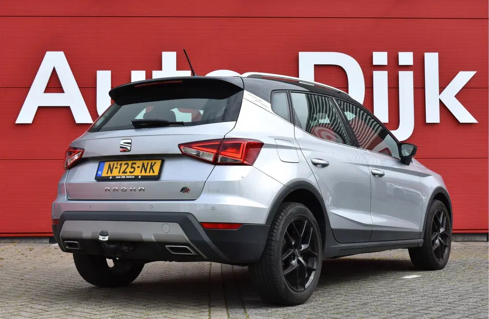 SEAT Arona 1.0 TSI FR Business Intense LED uit 2021, foto 2