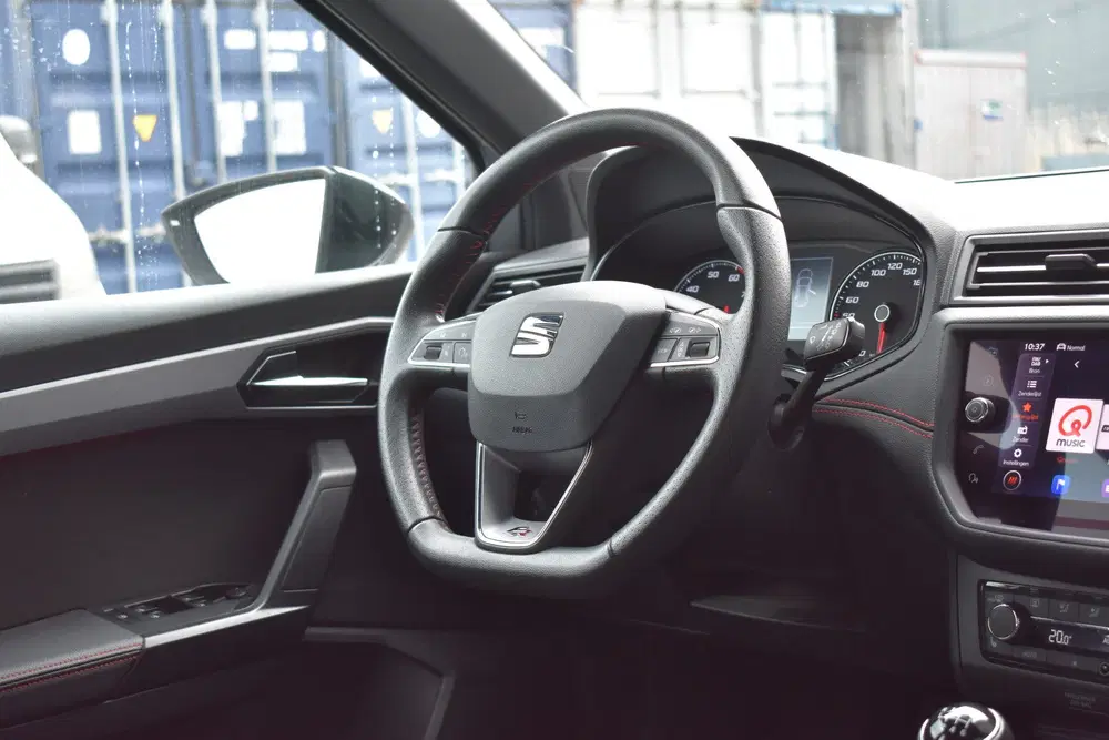 SEAT Arona 1.0 TSI FR Business Intense LED uit 2021, foto 7