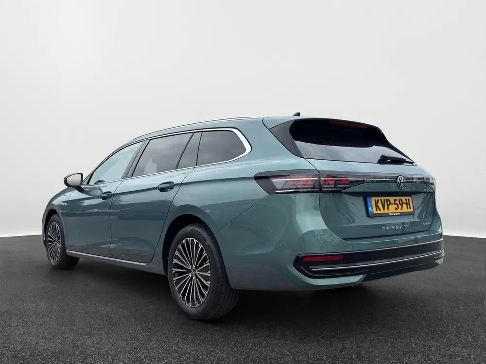 Volkswagen Passat 1.5 eHybrid Elegance Business uit 2025, foto 2