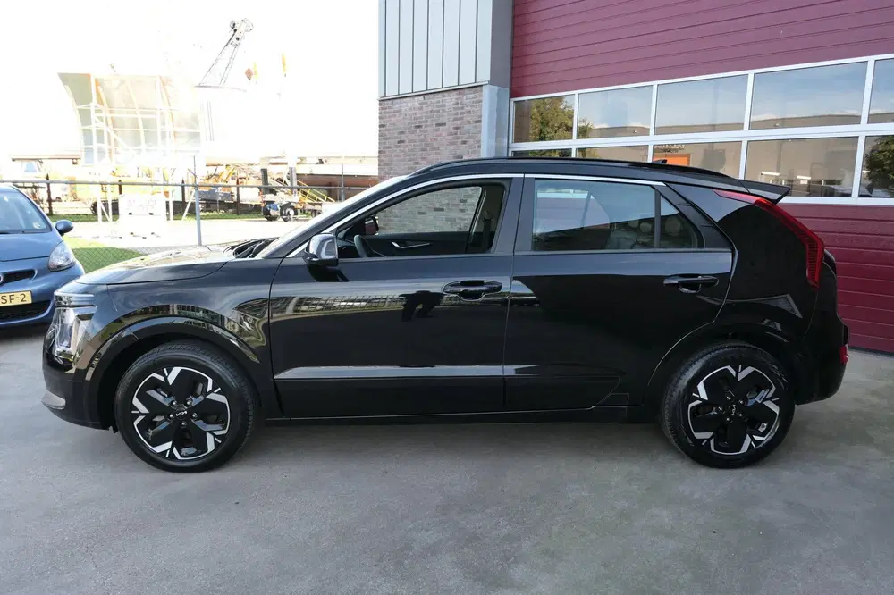 Kia Niro DynamicLine 64.8 kWh uit 2023, foto 2