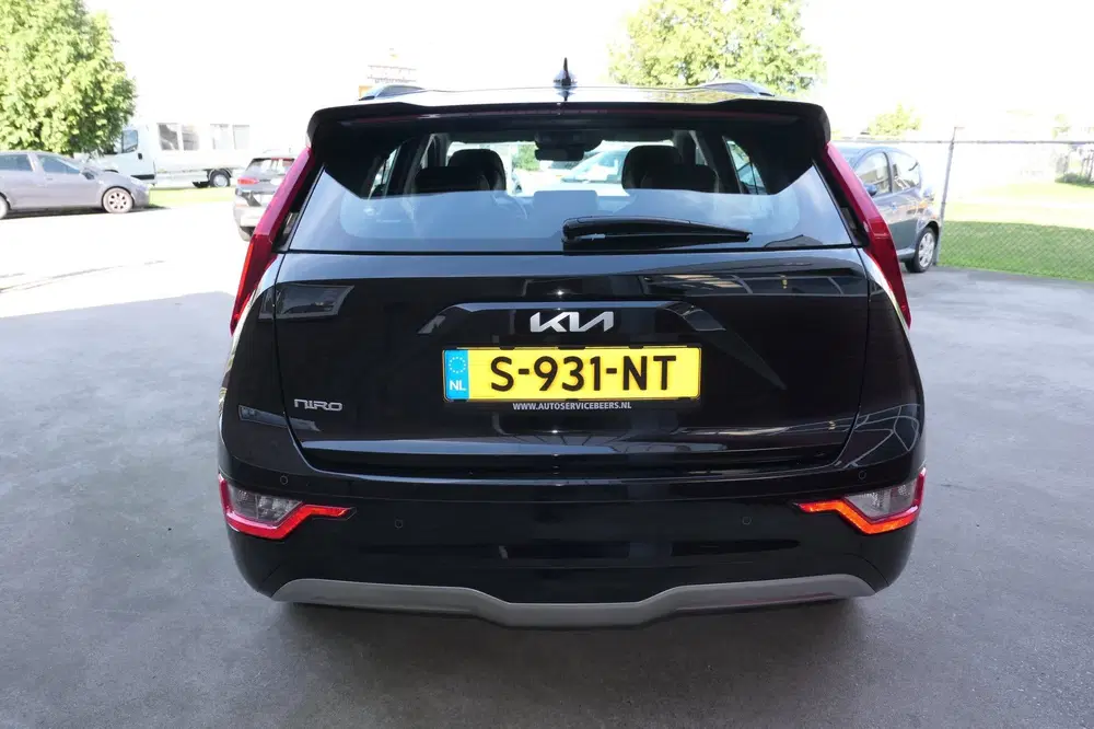Kia Niro DynamicLine 64.8 kWh uit 2023, foto 4