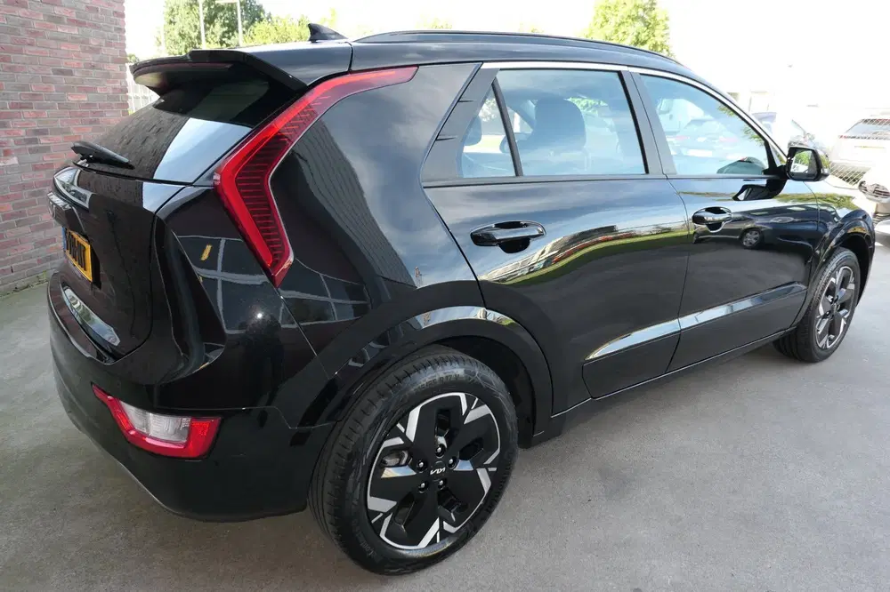 Kia Niro DynamicLine 64.8 kWh uit 2023, foto 5