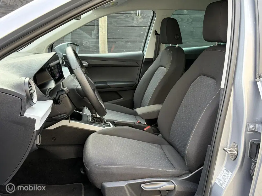 SEAT Arona 1.0 TSI Style AUTOMAAT 110 PK uit 2023, foto 14