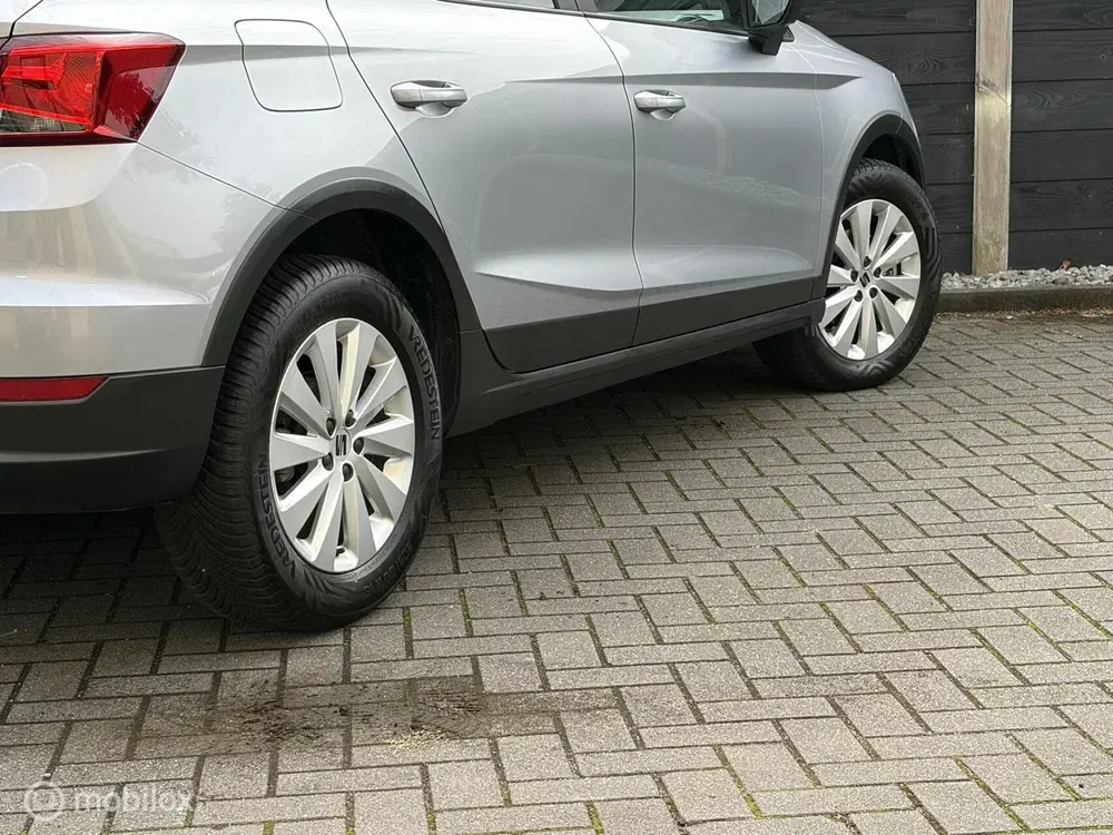 SEAT Arona 1.0 TSI Style AUTOMAAT 110 PK uit 2023, foto 8