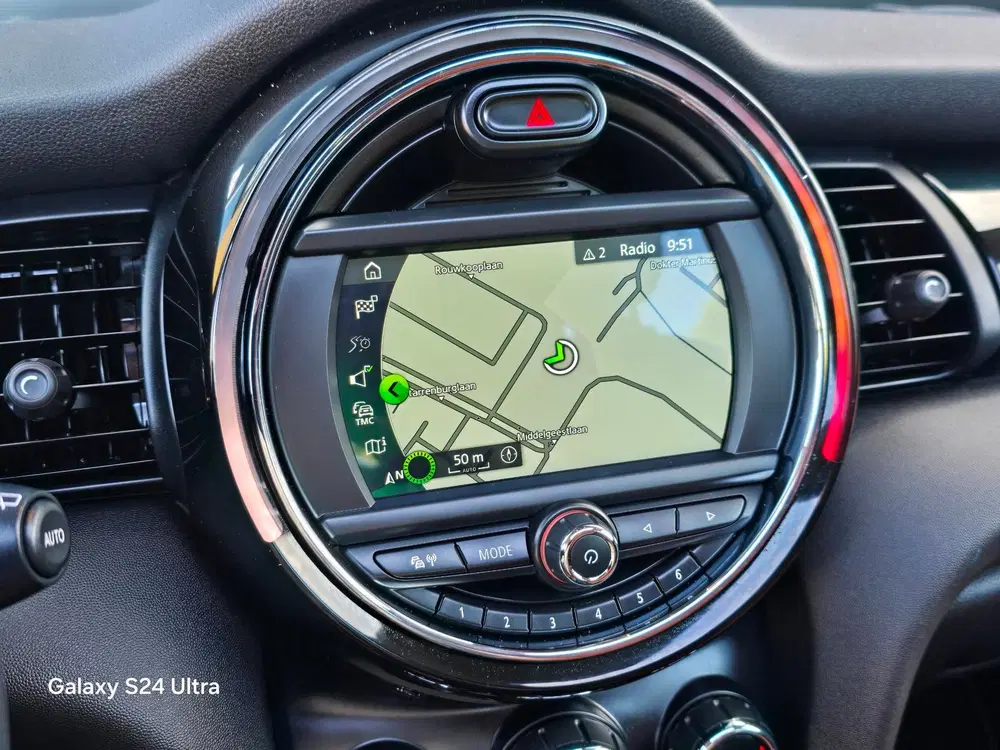 Mini Cooper 1.5 Cooper 60 Years Edition uit 2019, foto 11