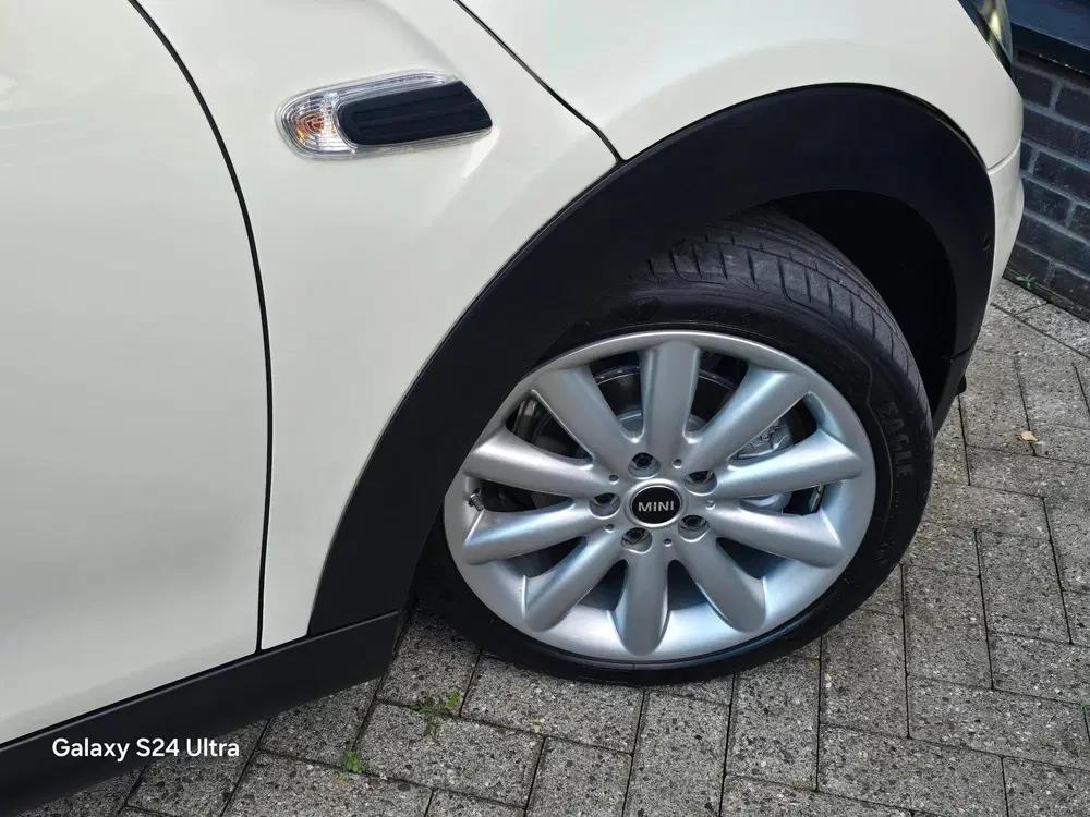 Mini Cooper 1.5 Cooper 60 Years Edition uit 2019, foto 15