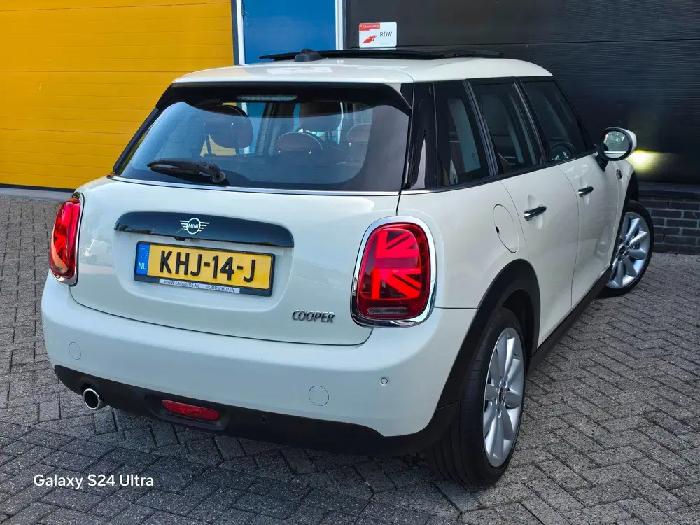 Mini Cooper 1.5 Cooper 60 Years Edition uit 2019, foto 4