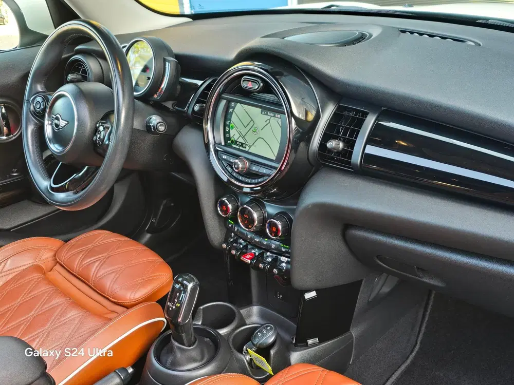 Mini Cooper 1.5 Cooper 60 Years Edition uit 2019, foto 5
