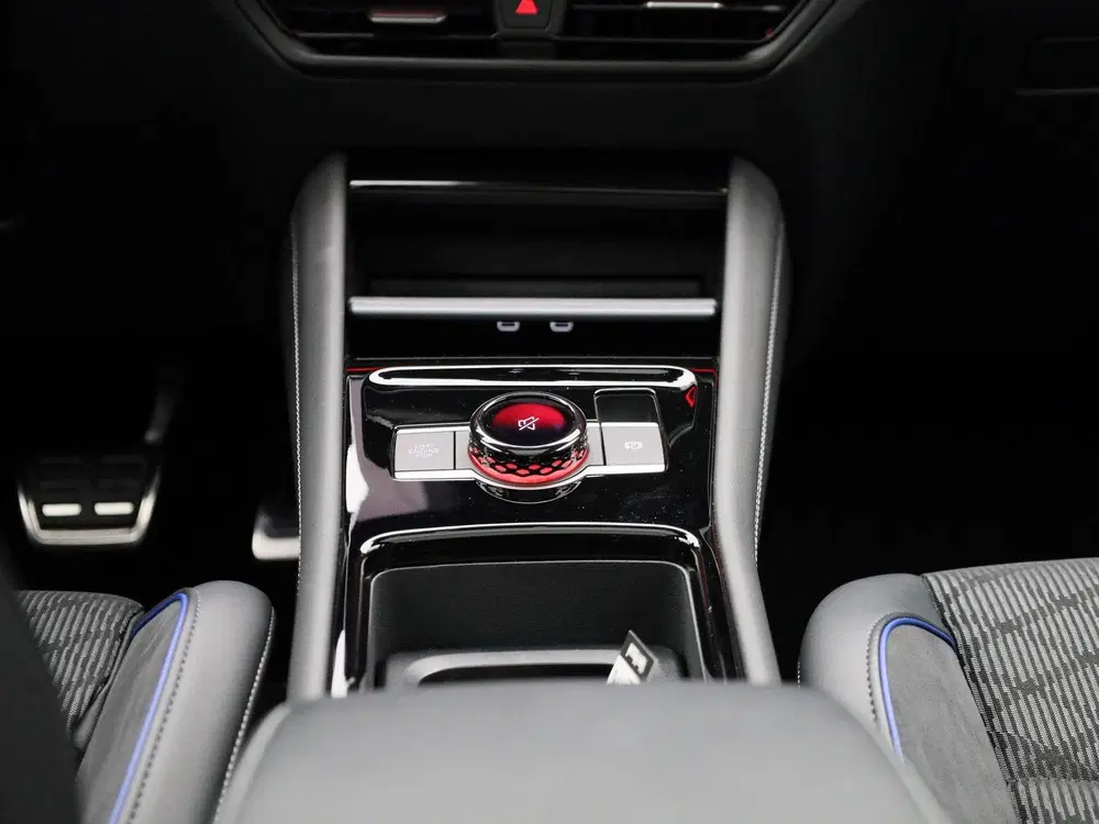 Volkswagen Tayron 1.5 eHybrid R-Line Edition 204 PK uit 2025, foto 10