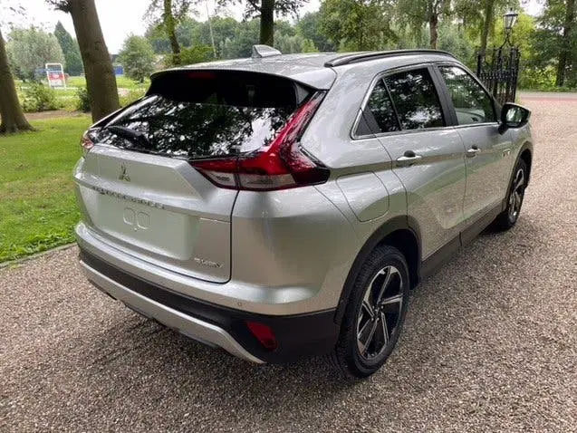 Mitsubishi Eclipse Cross 2.4 PHEV Intense+ (bj 2024) uit 2024, foto 7