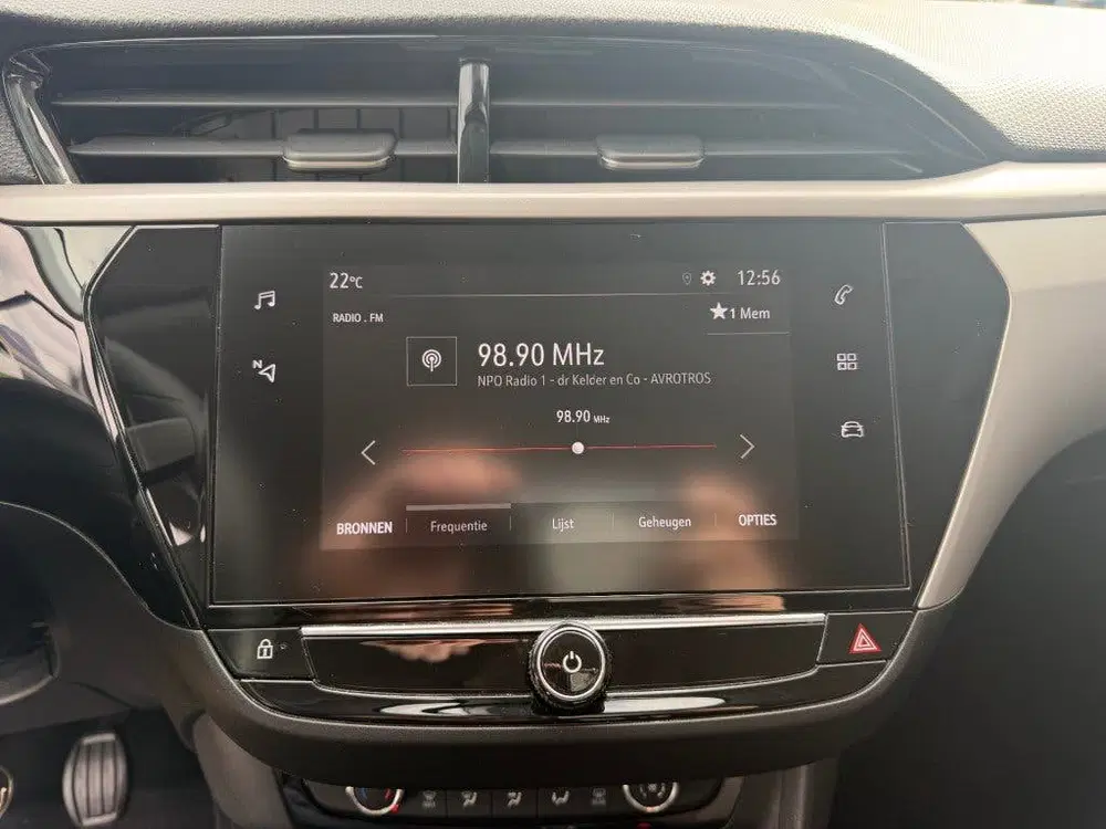 Opel Corsa 1.2 EDITION NAVI AIRCO CRUISE CONTROL uit 2021, foto 3