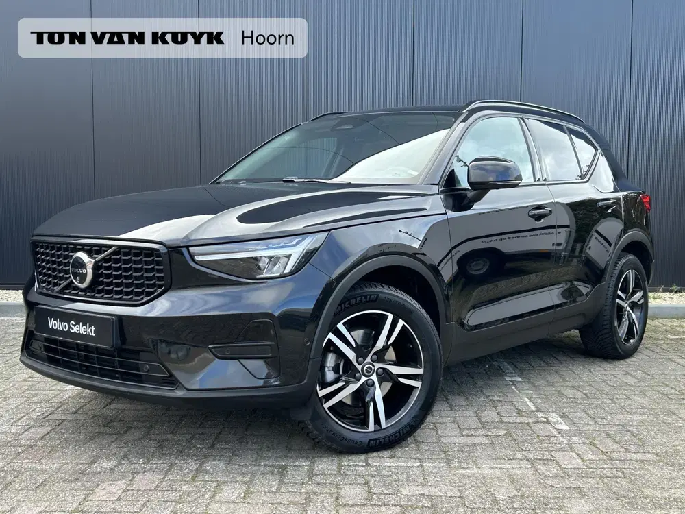 Volvo XC40 2.0 B4 Plus Dark 360 camera uit 2024