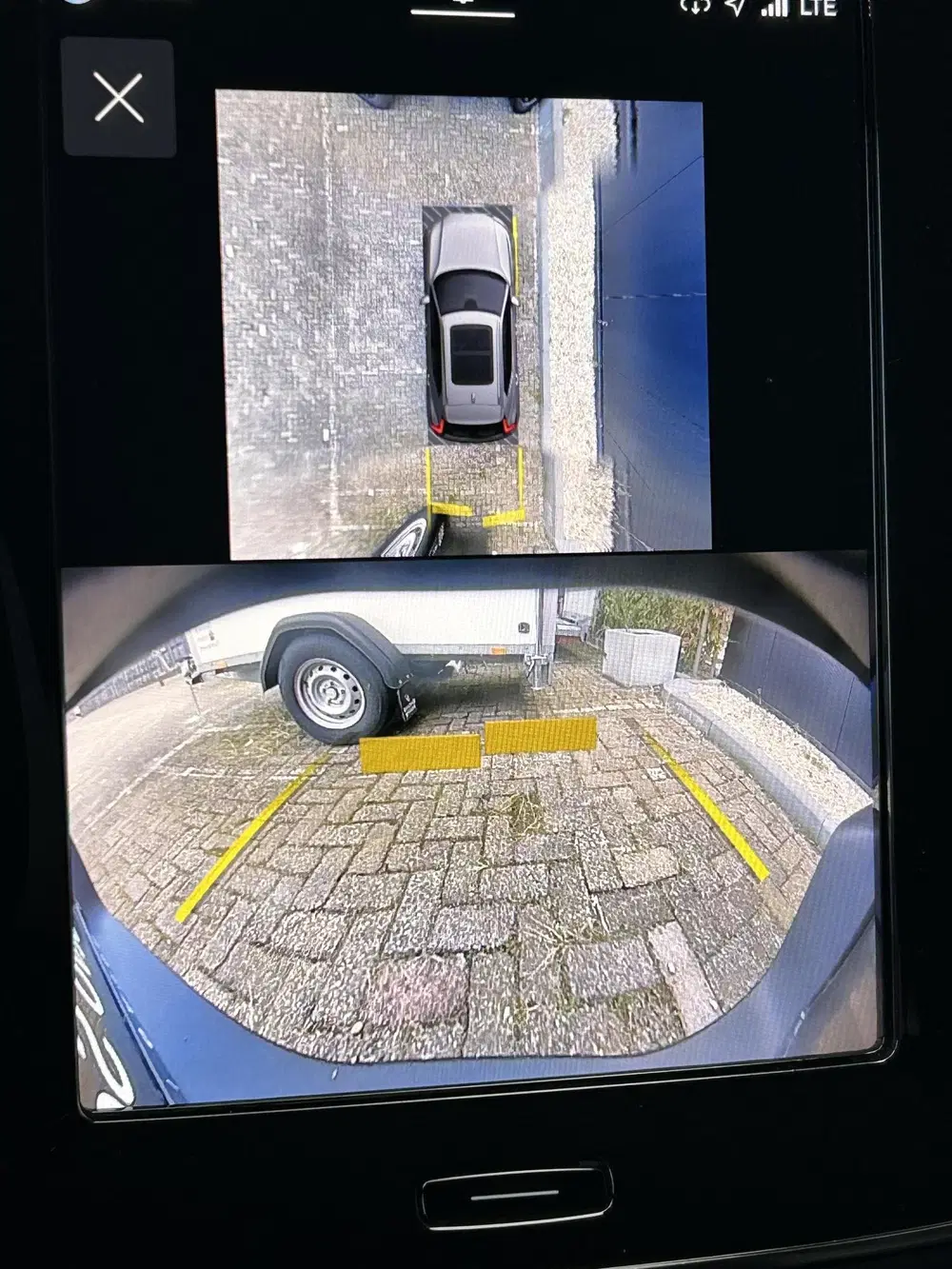Volvo XC40 2.0 B4 Plus Dark 360 camera uit 2024, foto 10
