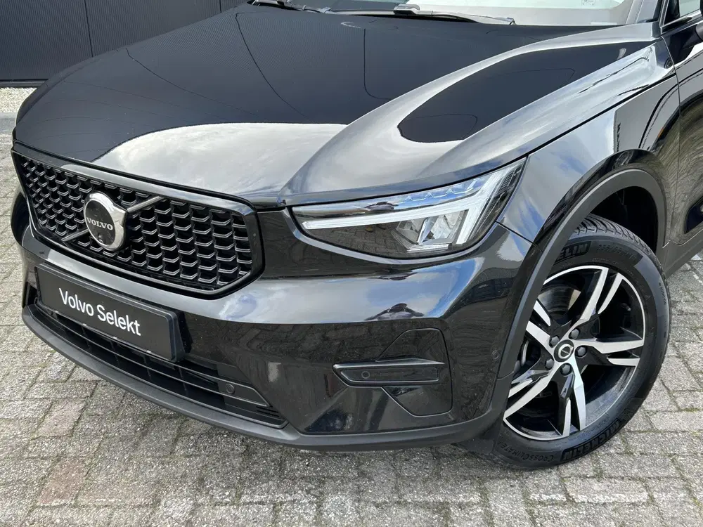 Volvo XC40 2.0 B4 Plus Dark 360 camera uit 2024, foto 3