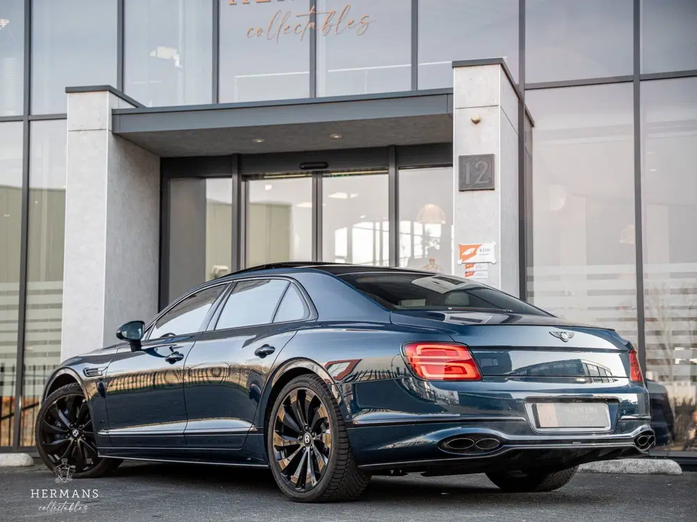 Bentley Flying Spur 4.0 V8 1st Edition uit 2021, foto 11
