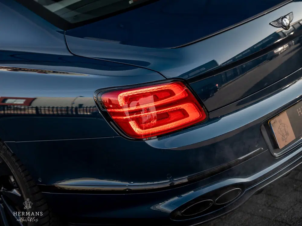 Bentley Flying Spur 4.0 V8 1st Edition uit 2021, foto 12