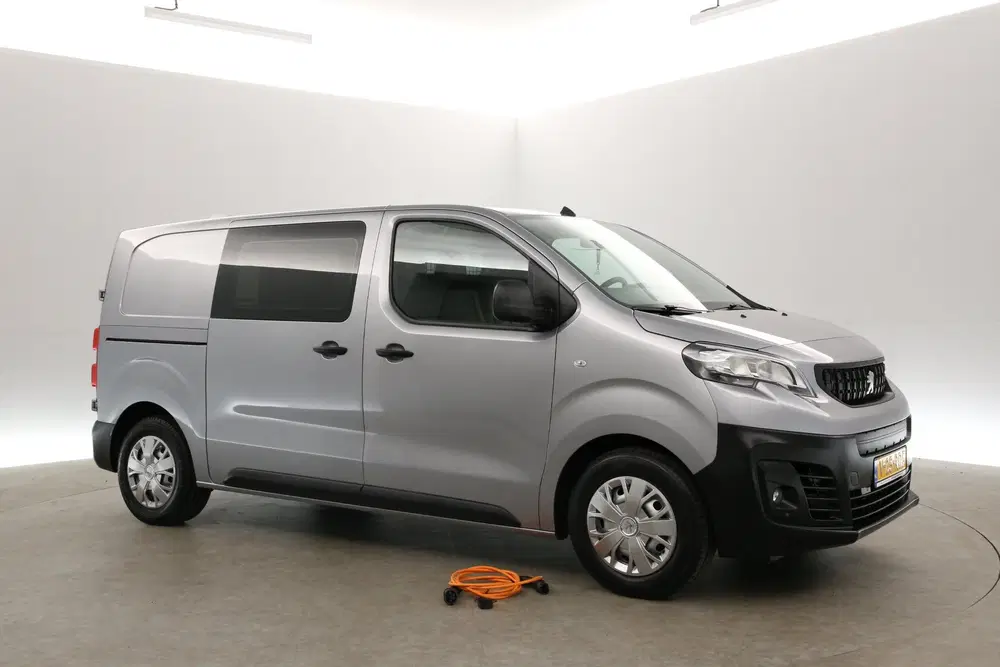 Peugeot Expert 75 kWh L2H1 Long Range uit 2021, foto 6