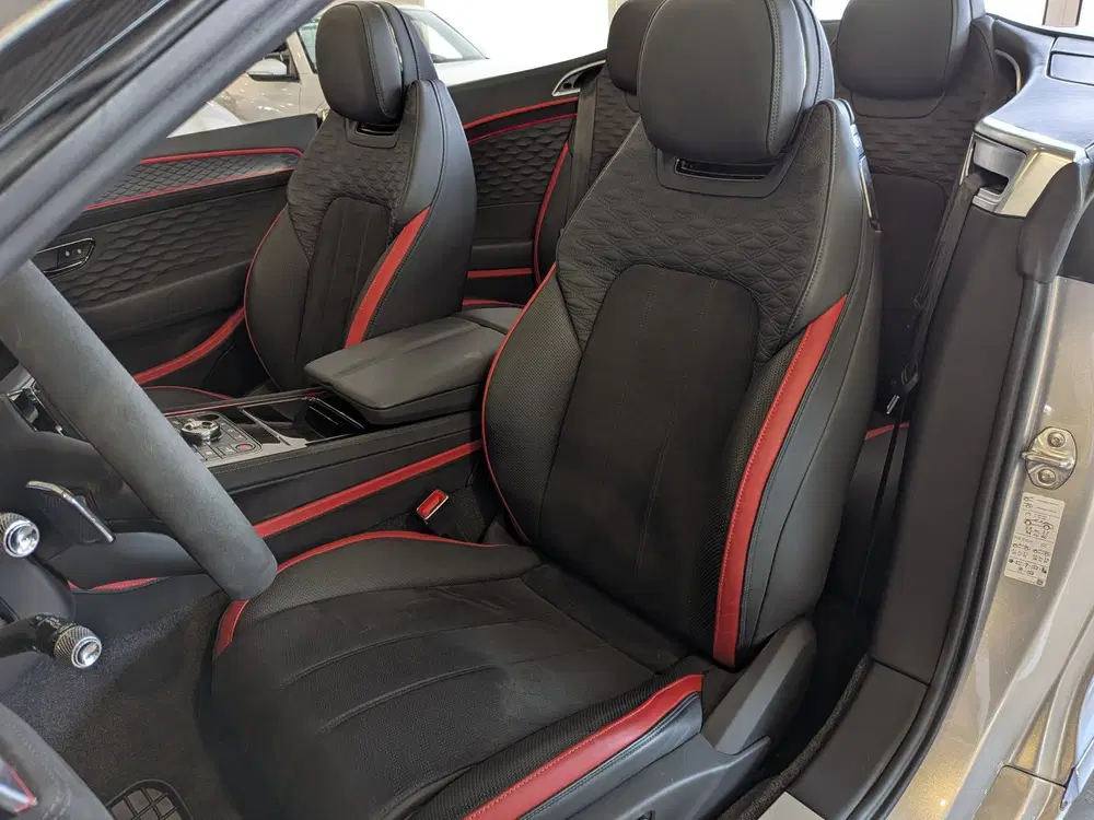 Bentley Continental GTC 4.0 V8 Hybrid Mulliner First 1 Editi uit 2024, foto 12