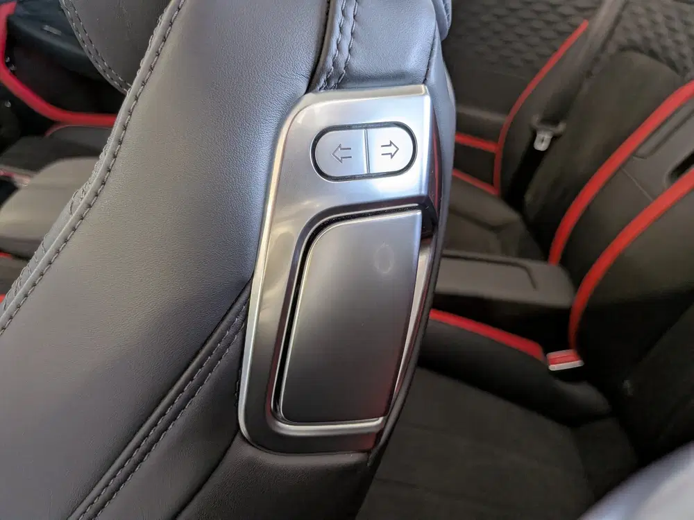 Bentley Continental GTC 4.0 V8 Hybrid Mulliner First 1 Editi uit 2024, foto 15