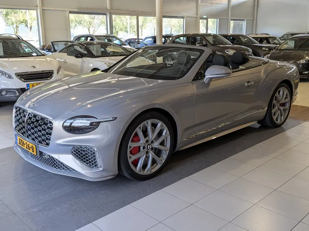 Bentley Continental GTC 4.0 V8 Hybrid Mulliner First 1 Editi uit 2024, foto 2