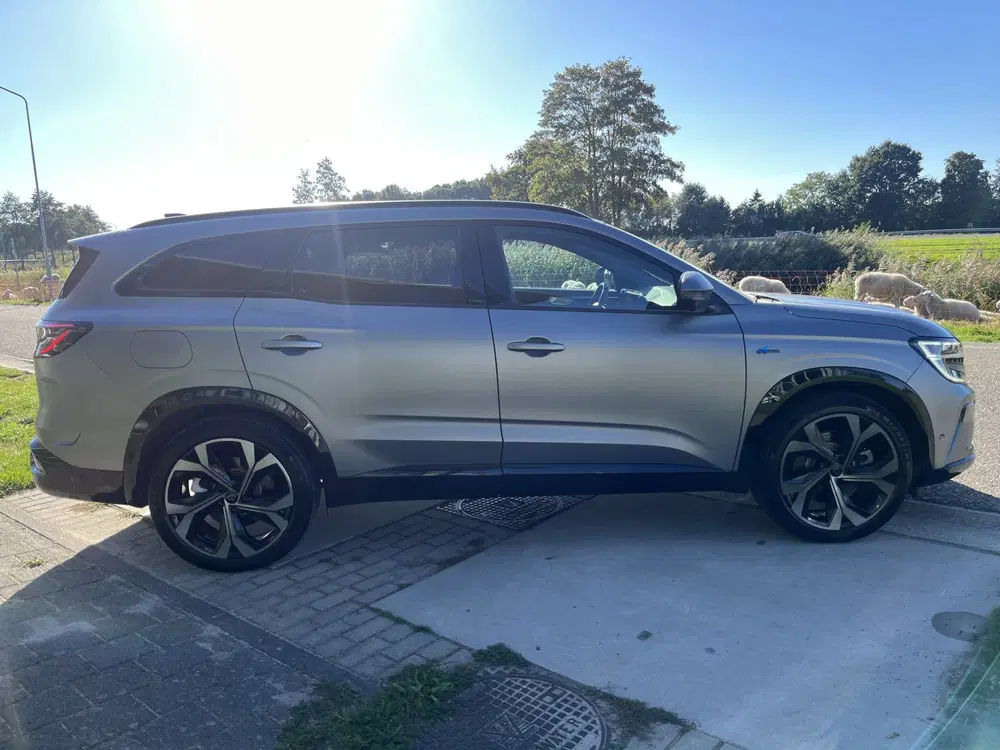 Renault Espace E-Tech full hybrid 200 PK iconic esprit Al uit 2023, foto 10