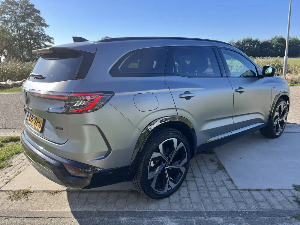Renault Espace E-Tech full hybrid 200 PK iconic esprit Al uit 2023, foto 2