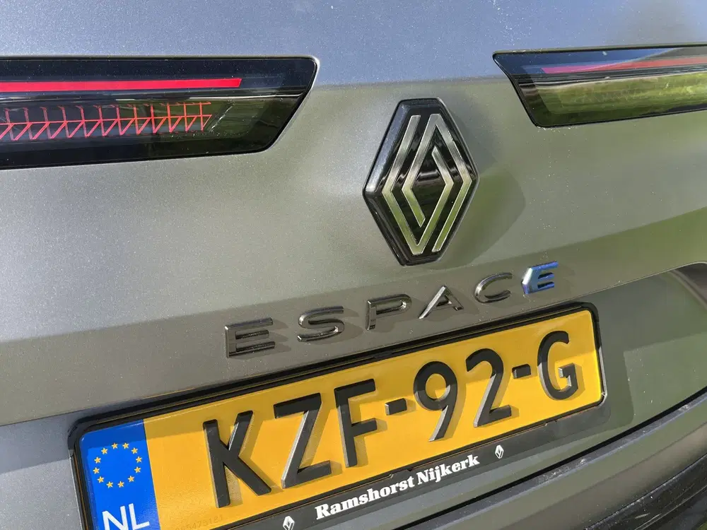 Renault Espace E-Tech full hybrid 200 PK iconic esprit Al uit 2023, foto 8