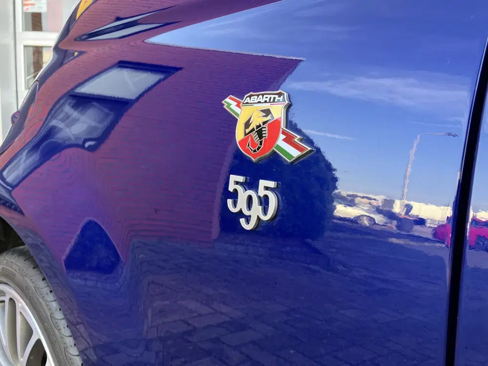 Abarth 595 1.4 T-Jet 595 107kW uit 2021, foto 8