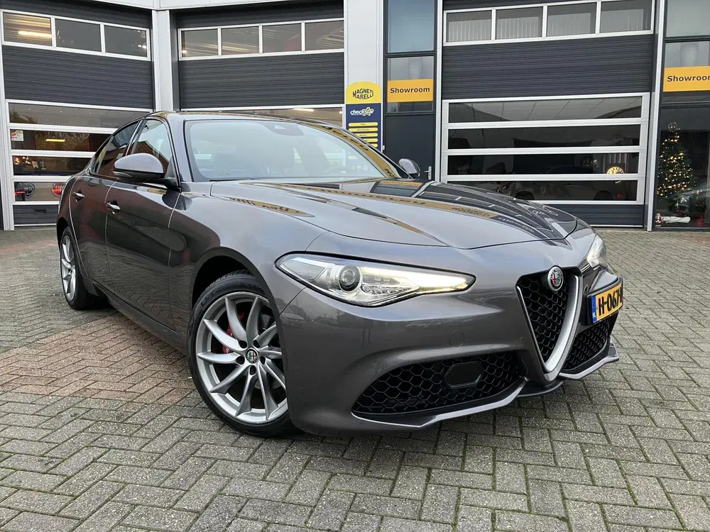 Alfa Romeo Giulia 2.0T Super uit 2020, foto 6