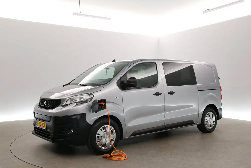 Fiat Scudo Peugeot E-Expert 75 kWh L2H1 Long Range uit 2021, foto 10
