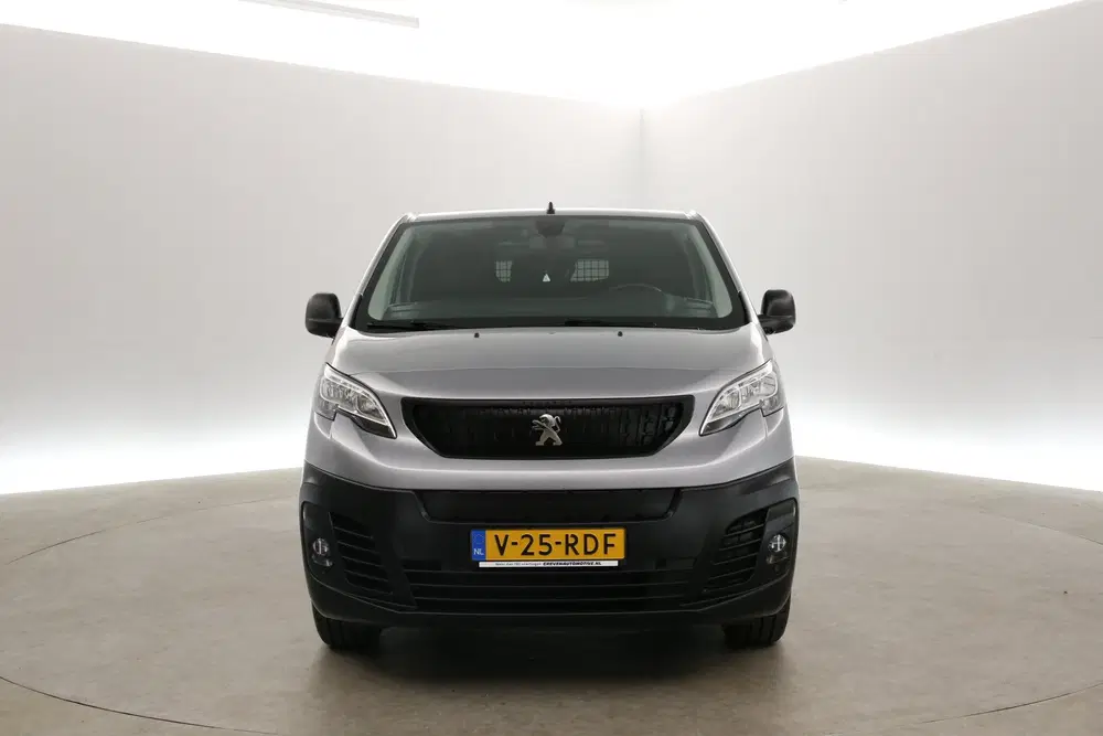Opel Vivaro Peugeot E-Expert 75 kWh L2H1 Long Range uit 2021, foto 9