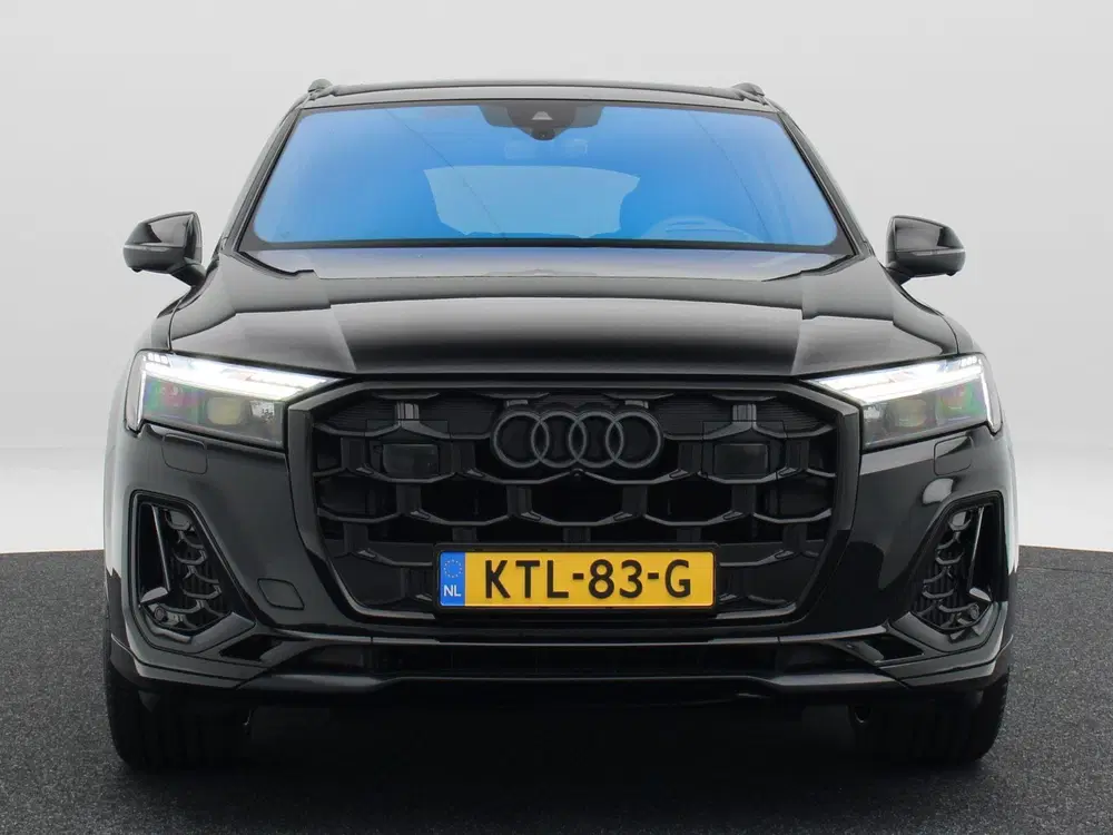 Audi Q7 60 TFSi e 490 Pk quattro S-Line Competitio uit 2025, foto 5