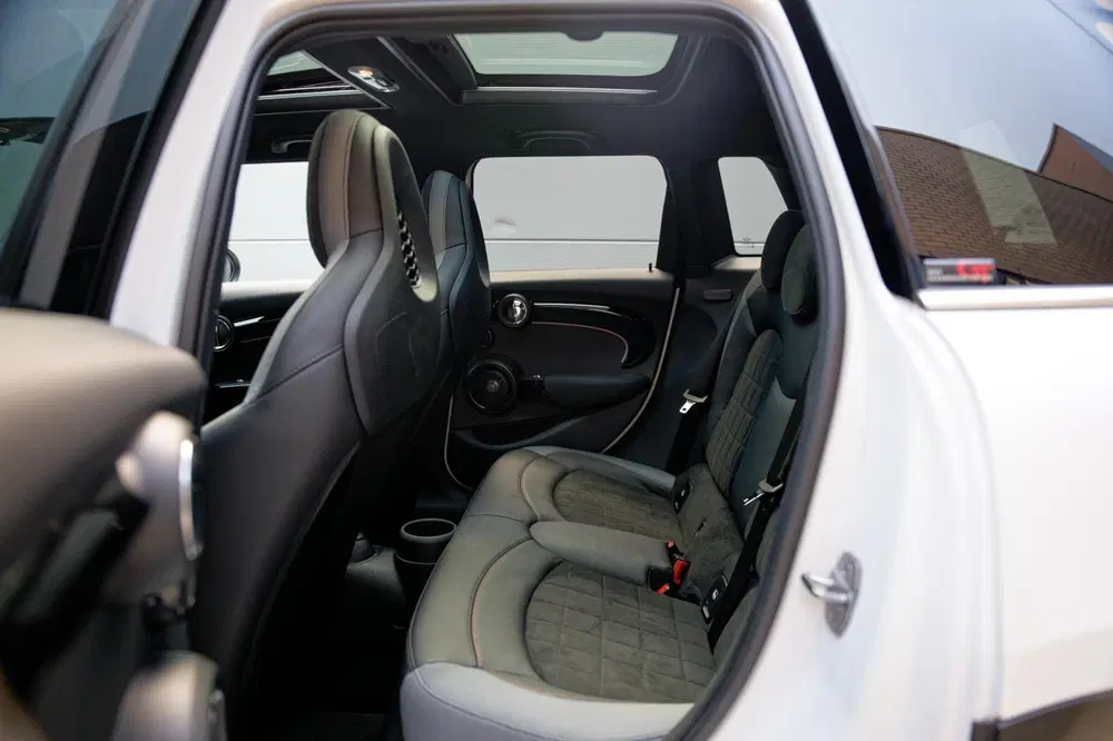 Mini Cooper S 2.0 Cooper S Rockingham GT Edition JCW Pac uit 2023, foto 13