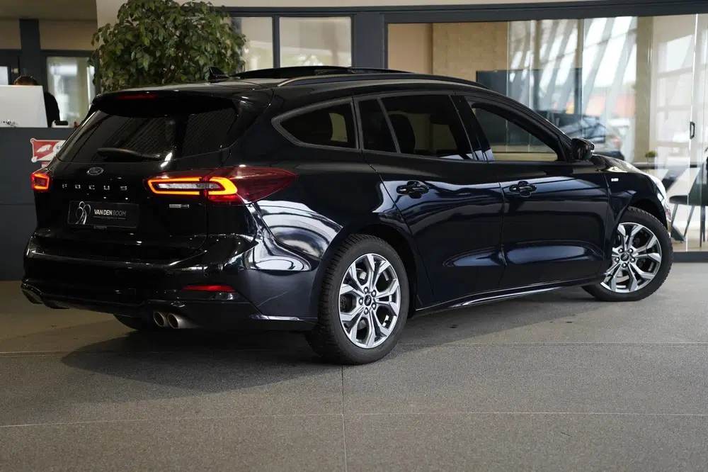 Ford Focus 1.0 EcoBoost Hybrid ST Line X AUT Pano Tre uit 2023, foto 2