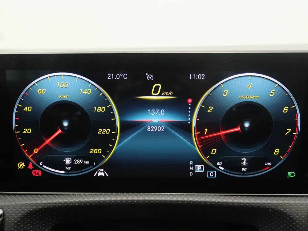 Mercedes-Benz A-Klasse 180 Business Solution AMG uit 2019, foto 8