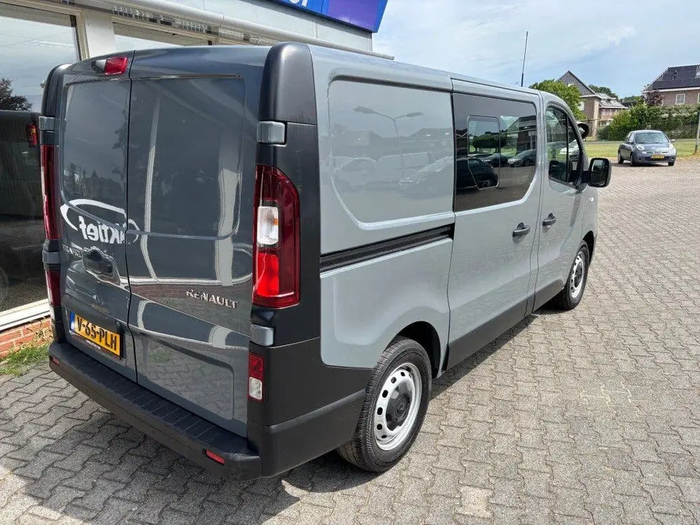 Renault Trafic 2.0 Dci DC 6 persoons BPM vrij uit 2021, foto 3