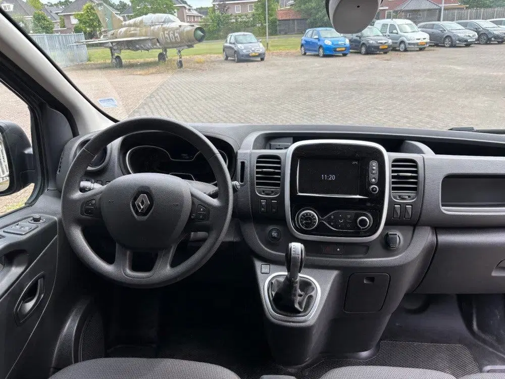 Renault Trafic 2.0 Dci DC 6 persoons BPM vrij uit 2021, foto 6