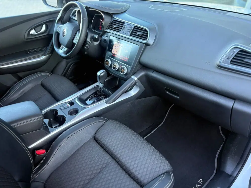 Renault Kadjar 1.3 TCe Intens 140pk Automaat uit 2019, foto 13