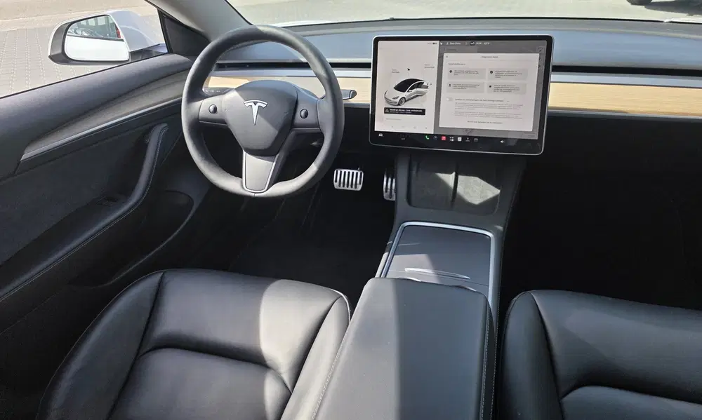 Tesla Model 3 Standard RWD Plus 60 kWh uit 2023, foto 6