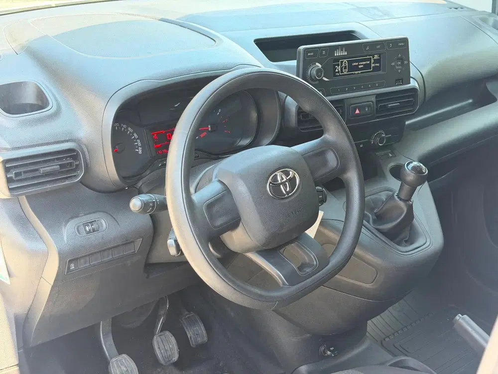 Toyota Proace City 1.5 D-4D Cool Comfort uit 2021, foto 15