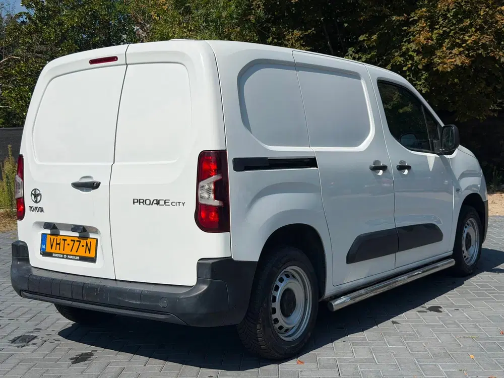 Toyota Proace City 1.5 D-4D Cool Comfort uit 2021, foto 5